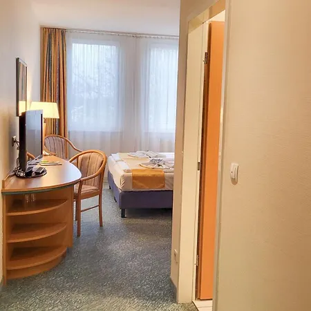 Seehotel Bollmannsruh 3*