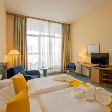 Seehotel Bollmannsruh 3* Päwesin