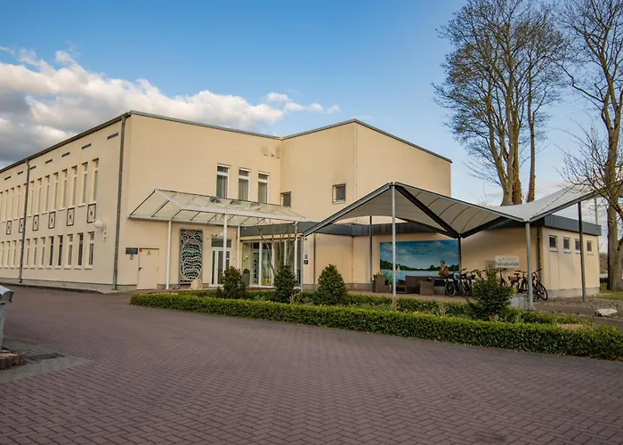 Seehotel Bollmannsruh 3* Päwesin