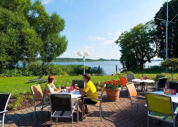 Otel Seehotel Bollmannsruh Päwesin